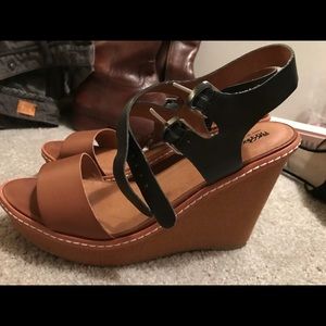 mossimo wedges